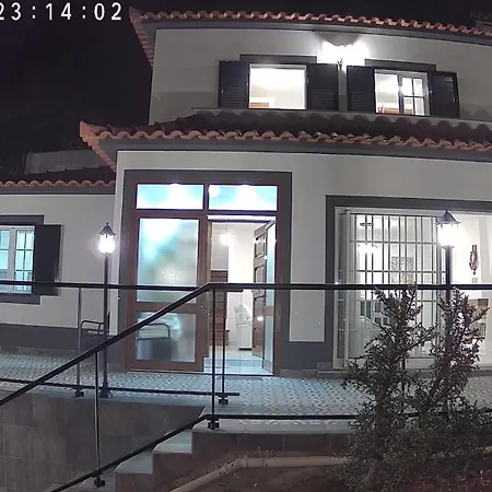 Casa Com Vista E Garagem Funchal (Madeira)