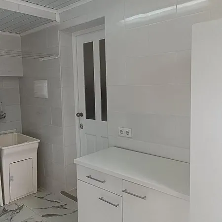 Casa Com Vista E Garagem