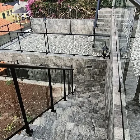 Casa Com Vista E Garagem Funchal (Madeira)